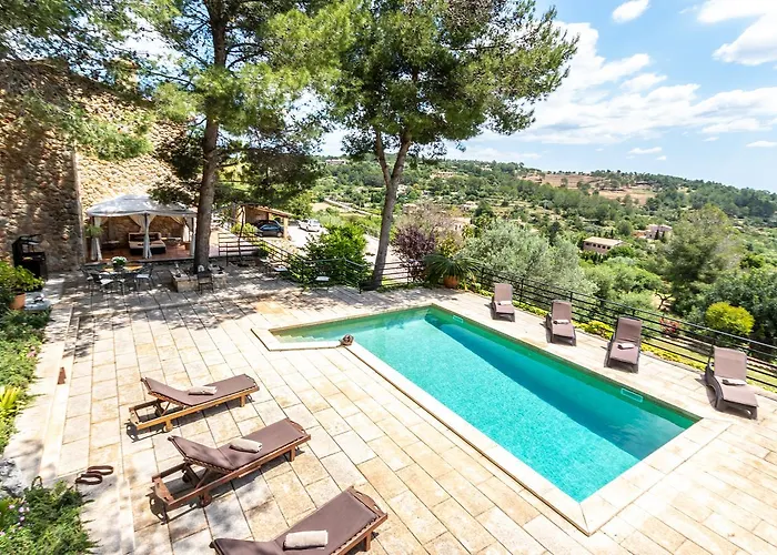 Villa Es Pinar By homevillas360
