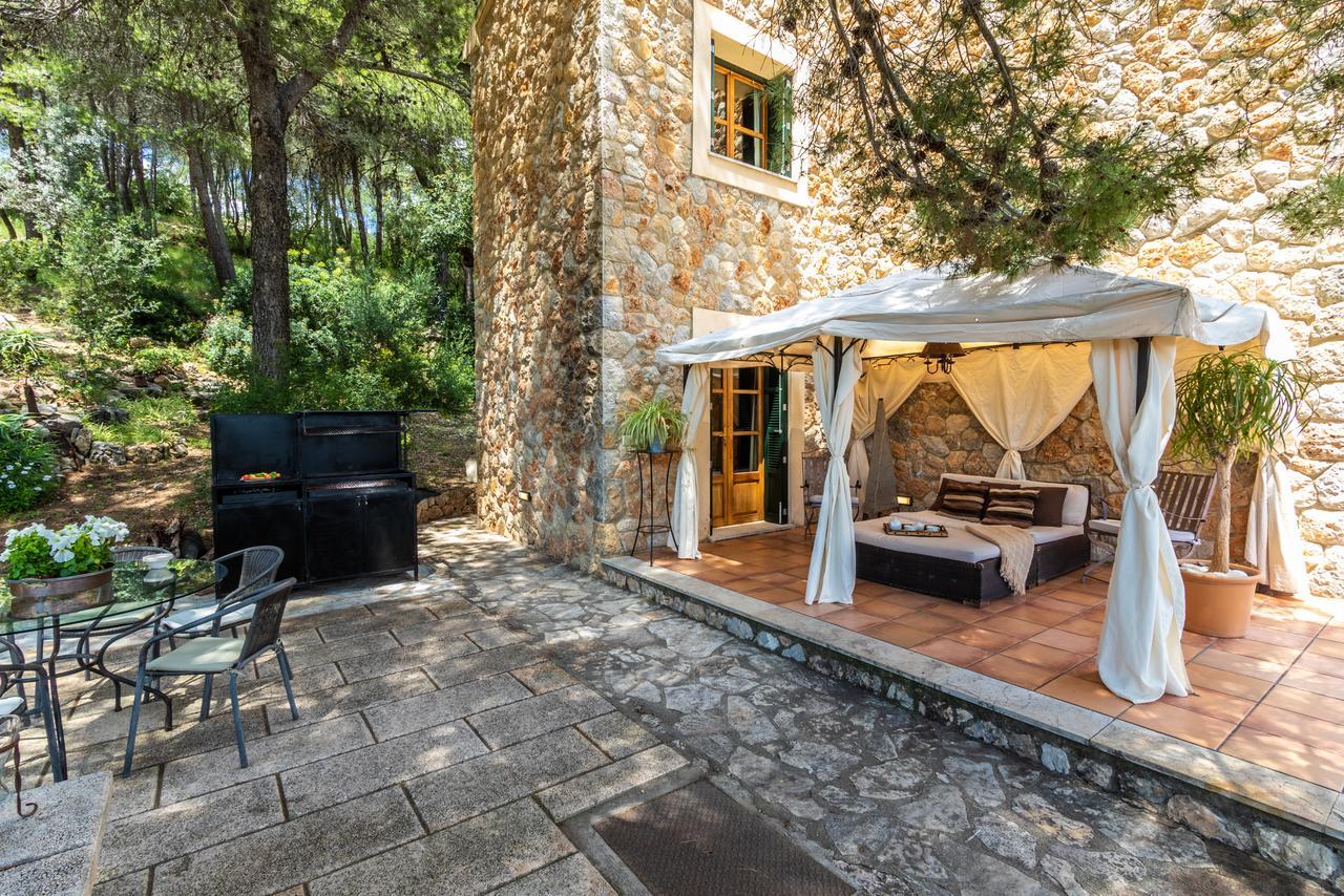 Es Pinar By Homevillas360 Villa Alaro